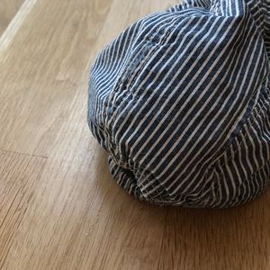 GAP Accessories - Gap hat 18-24 months GAP Accessories - Gap hat 18-24 months